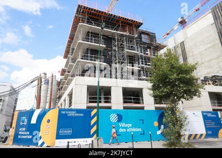 ©PHOTOPQR/LE PARISIEN/Ph Lavieille ; SAINT OUEN ; 01/08/2022 ; Illustration du chantier du Village des athlètes pour les Jeux Olympiques de 2024 implanté sur les communes de Saint Ouen et St Denis. - Saint Ouen, Frankreich, august 1. 2022, Standort des Athleten-Dorfes für die Olympischen Spiele 2024 in den Gemeinden Saint Ouen und St Denis. Stockfoto