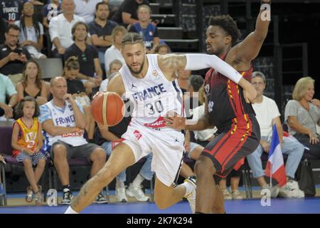 ©Giacomo Italiano/MAXPPP - MONTPELLIER 18/08/2022 Match de preparation pour l equipe de France de basket contre la Belgique a l Arena Sud de France a Montpellier le jeudi 18 aout 2022. Photographe : Giacomo Italiano / MaxPPP - Freundliches Basketballspiel zwischen Frankreich und Belgien in der Sud de France Arena in Montpelier, Frankreich am 18. August 2022. Stockfoto