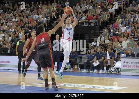 ©Giacomo Italiano/MAXPPP - MONTPELLIER 18/08/2022 Match de preparation pour l equipe de France de basket contre la Belgique a l Arena Sud de France a Montpellier le jeudi 18 aout 2022. Photographe : Giacomo Italiano / MaxPPP - Freundliches Basketballspiel zwischen Frankreich und Belgien in der Sud de France Arena in Montpelier, Frankreich am 18. August 2022. Stockfoto