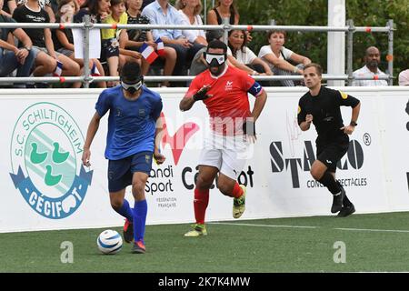 ©PHOTOPQR/DNA/Franck KOBI ; Schiltigheim ; 30/08/2022 ; L' équipe de France de Cecifoot en Rouge a joué contre le Bresil en bleu . Lors de la compétition du World Grand Prix. Schiltigheim le 30 aout 2022 - Schiltigheim, Frankreich, august 30. 2022 Fußball für Behinderte (Bling People) World Grand Prix Frankreich gegen Brasilien Stockfoto