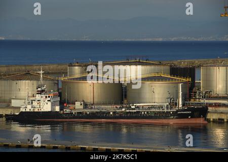 ©Mourad ALLILI/MAXPPP - 14/08/2022 der Hafen von Genua ist, in Bezug auf Raum und Verkehr, der größte industrielle und kommerzielle Hafen in Italien GENE EN ITALIE Stockfoto