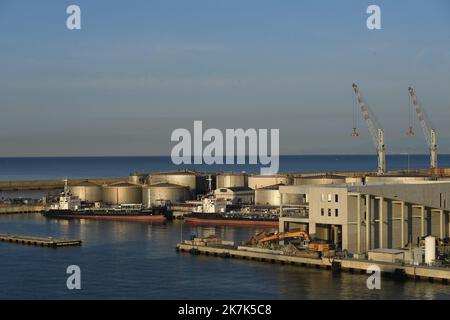 ©Mourad ALLILI/MAXPPP - 14/08/2022 der Hafen von Genua ist, in Bezug auf Raum und Verkehr, der größte industrielle und kommerzielle Hafen in Italien GENE EN ITALIE Stockfoto