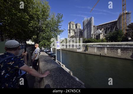 ©PHOTOPQR/L'EST REPUBLICAIN/ALEXANDRE MARCHI ; PARIS ; 31/08/2022 ; PATRIMOINE - HISTOIRE DE FRANCE - CATHEDRALE GOTHIQUE NOTRE DAME DE PARIS - TRAVAUX - CHANTIER - RECONSTRUCTION - RESTAURATION - ECHAFAUDAGES. Paris 31 août 2022. Chantier de reconstruction et de Restauration de la cathédrale Notre-Dame de Paris après le Violent incendie du 15 avril 2019. FOTO Alexandre MARCHI. - Restaurierung von NOTRE DAME DE PARIS Frankreich, Paris 31. August 2022 Stockfoto