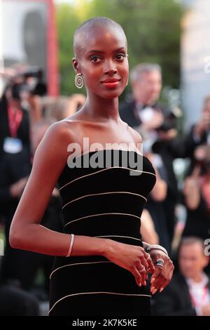 ©Pierre Teyssot/MAXPPP ; Gäste auf dem Roten Teppich des Eröffnungstages des Internationalen Filmfestivals Venedig 79. am 31. August 2022 im Lido di Venezia in Venedig, Italien. Madisin Rian Â© Pierre Teyssot / Maxppp Stockfoto