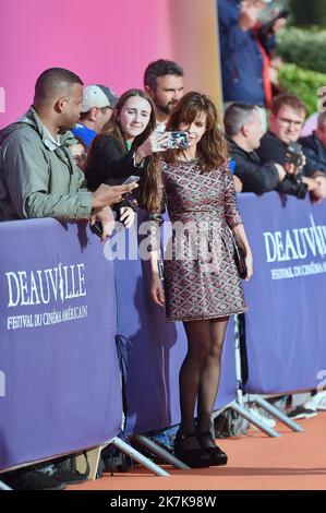 ©Agence Franck Castel/MAXPPP - 20220009 DEAUVILLE, FRANKREICH - SEPTEMBER 10 Anne Parillaud nimmt an der Abschlussfeier des Deauville American Film Festival 48. am 10. September 2022 in Deauville, Frankreich, Teil. Stockfoto