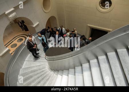 @ Pool/ Aurelien Morissard/Maxppp, Frankreich, paris, 2022/09/14 die französische Premierministerin Elisabeth Borne besucht das Museum der neu renovierten Bibliotheque Nationale de France in Paris, bevor am 17. September 2022 nach mehr als zehn Jahren Renovierung das Richelieu-Gelände der Bibliotheque nationale de France wieder eröffnet wurde Stockfoto