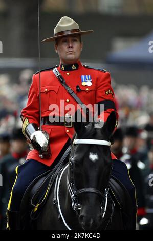 ©PHOTOPQR/L'EST REPUBLICAIN/ALEXANDRE MARCHI ; LONDRES ; 19/09/2022 ; SOCIETE - ROYAUTE - MONARCHIE BRITANNIQUE - FUNERAILLES D'EAT DE SA MAJESTE LA REINE ELISABETH II D'ANGLETERRE - DIE STAATLICHE BEERDIGUNG IHRER MAJESTÄT KÖNIGIN ELIZABETH II Londres 19 Septembre 2022. Le défilé militaire lors des funérailles d'Etat de sa majesté la reine Elisabeth II. FOTO Alexandre MARCHI. - Staatsbegräbnis von Königin Elizabeth II. 19. September 2022 London, Vereinigtes Königreich Stockfoto