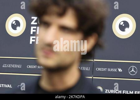 ©Francois Glories/MAXPPP - 23/09/2022 der französische Schauspieler Louis Garrel und der russische Regisseur Kirill Serebrennikov nehmen während des Zurich Film Festivals 18. in der Schweiz an der Fotoschau „L'Innocent“ Teil. September 23 2022. Stockfoto