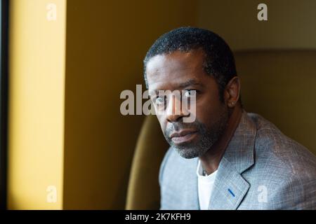 ©PHOTOPQR/OUEST FRANCE/Mathieu Pattier / Ouest France ; Dinard ; 29/09/2022 ; Festival du cinéma britannique à Dinard en Bretagne. Photo Call des membres du Jury à l'Hôtel Thalasso Emeria. L'acteur Adrian Lester . - Dinard British Film Festival Frankreich, 29 2022. September Stockfoto