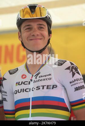 ©Laurent Lairys/MAXPPP - Remco Evenepoel vom Quick Step Alpha Vinyl Team beim Binche - Chimay - Binche 2022, Memorial Frank Vandenbrouck Radrennen am 4. Oktober 2022 in Binche, Belgien - Foto Laurent Lairys / MAXPPP Stockfoto