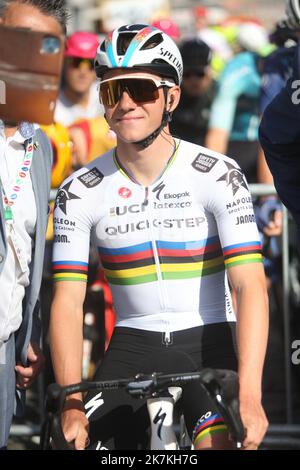 ©Laurent Lairys/MAXPPP - Remco Evenepoel vom Quick Step Alpha Vinyl Team beim Binche - Chimay - Binche 2022, Memorial Frank Vandenbrouck Radrennen am 4. Oktober 2022 in Binche, Belgien - Foto Laurent Lairys / MAXPPP Stockfoto