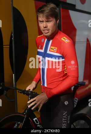 ©Laurent Lairys/MAXPPP - Ramus Tiller vom UNO-X Pro Cycling Team während des Binche - Chimay - Binche 2022, Memorial Frank Vandenbrouck Radrennens am 4. Oktober 2022 in Binche, Belgien - Foto Laurent Lairys / MAXPPP Stockfoto