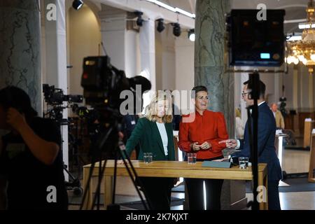 ©Thibault Savary / Le Pictorium/MAXPPP - Kopenhagen 05/10/2022 Thibault Savary / Le Pictorium - 5/10/2022 - Danemark / Kopenhagen - PiaOlsen Dyhr au Premier show TV organize par DR et TV2. / 5/10/2022 - Dänemark / Kopenhagen - Pia Olsen Dyhr, Aufwärmen vor der ersten TV-Show der Kampagne. Stockfoto