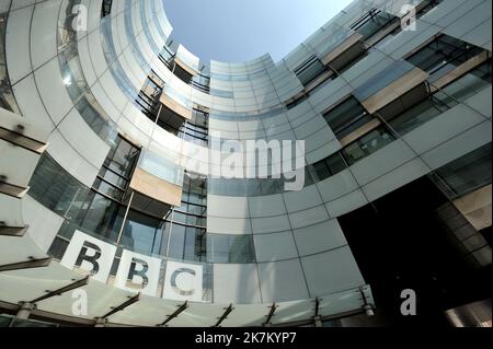 Datei-Foto vom 12/05/16 des BBC Broadcasting House in Portland Place, London. Der erfahrene Sender David Dimbleby sagte, dass die BBC eine absolut entscheidende Rolle in der heutigen Gesellschaft spielt, da das Unternehmen sein hundertjähriges Bestehen feiert. Ausgabedatum: Dienstag, 18. Oktober 2022. Stockfoto