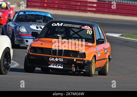 Leon Gorham, BMW E30, Advantage Motorsport Future Classics, ein 40-minütiges Rennen mit der Option eines zweiten Fahrers oder eines Zweiwagen-Teams, aber mit einer Manda Stockfoto