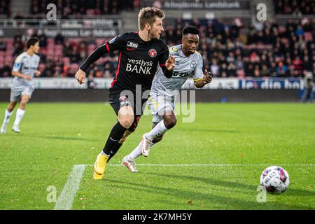 Herning, Dänemark. 16., Oktober 2022. Anders Dreyer (36) aus dem FC Midtjylland beim Superliga-Spiel 3F zwischen dem FC Midtjylland und AC Horsens in der MCH Arena in Herning. (Foto: Gonzales Photo - Morten Kjaer). Stockfoto