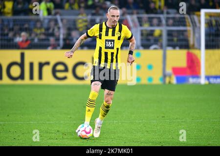 Bundesliga, Signal Iduna Park Dortmund: Borussia Dortmund gegen den FC Bayern München; Stockfoto