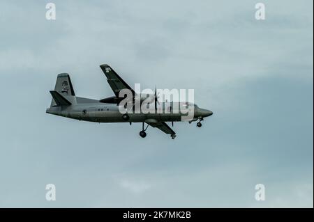 Republic of Singapore Air Force Fokker 50 ME2 (Maritime Patrouille) bei der endgültigen Annäherung an den Flughafen Singapur Changi Stockfoto