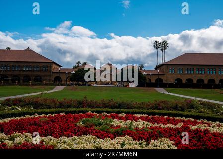 Studentenansicht des Stanford University Center Eingangsansicht. Stockfoto