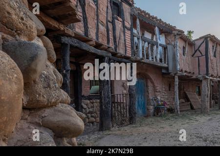 Das Territorio Artlanza Museum einer echten Altstadt in Spanien. Stockfoto