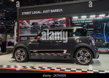 CHICAGO IL/USA - 8. FEB: Ein 2012 Mini John Cooper Works GP-Auto, Chicago Auto Show (CAS). Stockfoto