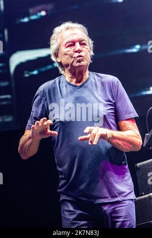Mailand Italien. 17. Oktober 2022. Die englische Band DEEP PURPLE spielt live auf der Bühne des Mediolanum Forums während „The Whoosh! Tour“ Stockfoto
