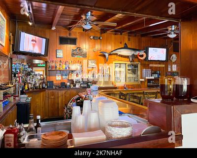 Islamorada, FL USA - 8. August 2022: Das Innere der Shrimp Shack in Islamorada, Florida. Stockfoto