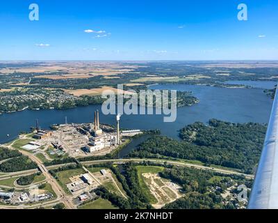 Springfield, IL USA - 23. September 2021: Das Kraftwerk am Lake Springfield in Springfield, Illinois. Stockfoto