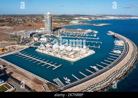 Luftaufnahme von Ayia Napa Marina, Ayia Napa, Zypern. Stockfoto