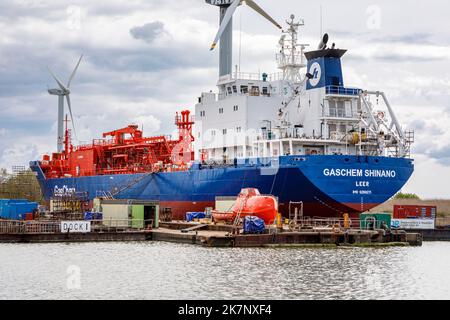 Flüssiggastanker Gaschem Shimano in der Husumer Dock and Repair GmbH & Co KG-Werft Stockfoto