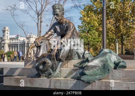 Statue von Attila Jozsef - Budapest, Ungarn Stockfoto