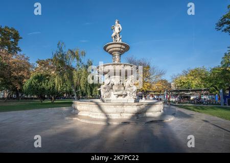 Danubius-Brunnen am Elizabeth-Platz - Budapest, Ungarn Stockfoto