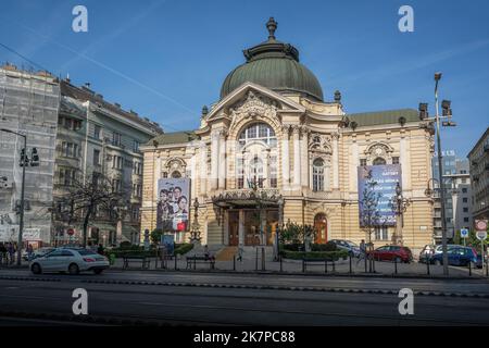 Komödien-Theater von Budapest (Vigszínhaz) - Budapest, Ungarn Stockfoto