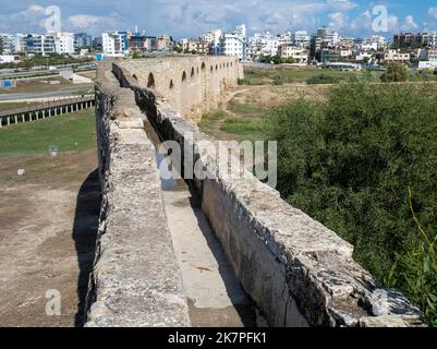 Kamares Aqueduct, (Bekir Pasha Aqueduct) Larnaca, Zypern Stockfoto