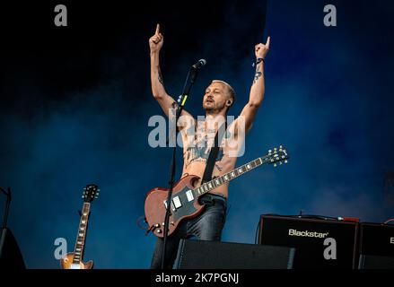 Billy Lunn von den Subways tritt am 27.. August 2022 beim Victorious Festival in Portsmouth auf. Stockfoto