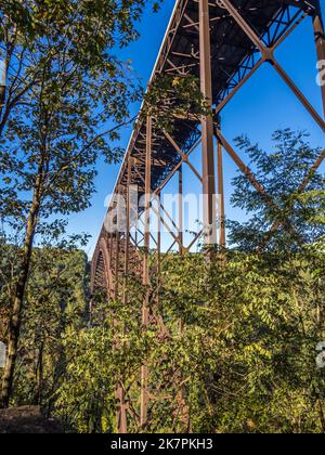 New River Gorge Bridge über den New River im New River Gorge National Park und Preserve in West Virgini in der Nähe von Moetteville, West Virginia, USA Stockfoto