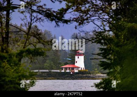 Sitka Lighthouse (Navigationsfeuer und Ferienwohnung) gebaut von Burgess Bauder - Sitka, Alaska, USA Stockfoto