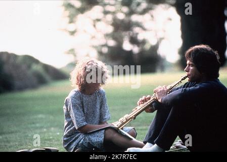 Julie Christie & Warren Beatty Film: Heaven Can Wait (1978) Charaktere: Betty Logan & Joe Pendleton Regie: Warren Beatty & Buck Henry 28 June 1978 **WARNUNG** Dieses Foto ist nur für den redaktionellen Gebrauch bestimmt und unterliegt dem Copyright von PARAMOUNT und/oder des Fotografen, der von der Film- oder Produktionsfirma beauftragt wurde.Es kann nur von Publikationen im Zusammenhang mit der Bewerbung des oben genannten Films reproduziert werden. Eine obligatorische Gutschrift an PARAMOUNT ist erforderlich. Der Fotograf sollte auch bei Bekanntwerden des Fotos gutgeschrieben werden. Ohne schriftliche Genehmigung der Film Company kann keine kommerzielle Nutzung gewährt werden. Stockfoto