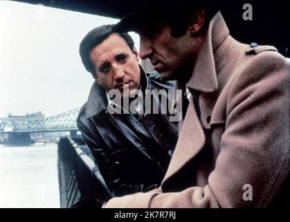 Roy Scheider Film: The French Connection (1971) Charaktere: Det. Buddy Russo Regie: William Friedkin 07 October 1971 **WARNUNG** Dieses Foto ist nur für den redaktionellen Gebrauch bestimmt und unterliegt dem Copyright von 20.century FOX und/oder des Fotografen, der von der Film- oder Produktionsfirma beauftragt wurde und kann nur durch Publikationen im Zusammenhang mit der Bewerbung des oben genannten Films reproduziert werden. Eine obligatorische Gutschrift an 20.century FOX ist erforderlich. Der Fotograf sollte auch bei Bekanntwerden des Fotos gutgeschrieben werden. Ohne schriftliche Genehmigung der Film Company kann keine kommerzielle Nutzung gewährt werden. Stockfoto