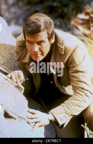 Lee Majors Television: The Six Million Dollar man (TV-Serie) Charaktere: Col. Steve Austin USA 1974-1978, 18. Januar 1974 **WARNUNG** Dieses Foto ist nur für den redaktionellen Gebrauch bestimmt und unterliegt dem Copyright von ABC und/oder des Fotografen, der von der Film- oder Produktionsfirma beauftragt wurde, und kann nur durch Publikationen im Zusammenhang mit der Bewerbung des oben genannten Films reproduziert werden. Eine obligatorische Gutschrift an ABC ist erforderlich. Der Fotograf sollte auch bei Bekanntwerden des Fotos gutgeschrieben werden. Ohne schriftliche Genehmigung der Film Company kann keine kommerzielle Nutzung gewährt werden. Stockfoto