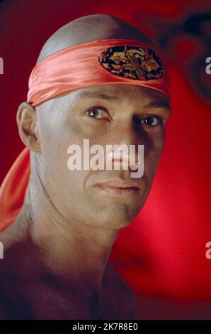 David Carradine Television: Kung Fu (TV-Serie) Charaktere: Caine USA 1972-1975, 22. Februar 1972 **WARNUNG** dieses Foto ist nur für redaktionelle Zwecke bestimmt und ist urheberrechtlich geschützt von WARNER BROS. DAS FERNSEHEN und/oder der Fotograf, der von der Film- oder Produktionsgesellschaft beauftragt wurde, können nur durch Veröffentlichungen in Verbindung mit der Werbung für den oben genannten Film reproduziert werden. Eine obligatorische Gutschrift an WARNER BROS. FERNSEHER ist erforderlich. Der Fotograf sollte ebenfalls angerechnet werden, wenn er bekannt ist. Ohne schriftliche Genehmigung der Film Company kann keine kommerzielle Nutzung gewährt werden. Stockfoto