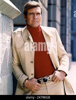 Lee Majors Television: The Six Million Dollar man (TV-Serie) Charaktere: Col. Steve Austin USA 1974-1978, 18. Januar 1974 **WARNUNG** Dieses Foto ist nur für den redaktionellen Gebrauch bestimmt und unterliegt dem Copyright von ABC und/oder des Fotografen, der von der Film- oder Produktionsfirma beauftragt wurde, und kann nur durch Publikationen im Zusammenhang mit der Bewerbung des oben genannten Films reproduziert werden. Eine obligatorische Gutschrift an ABC ist erforderlich. Der Fotograf sollte auch bei Bekanntwerden des Fotos gutgeschrieben werden. Ohne schriftliche Genehmigung der Film Company kann keine kommerzielle Nutzung gewährt werden. Stockfoto