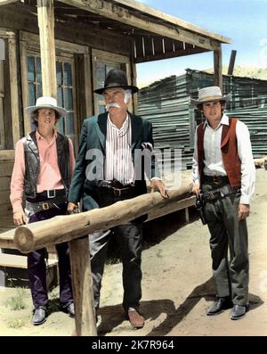 Ron Howard, Lee Marvin & Gary Grimes Film: The Spikes Gang (1970) Charaktere: Les Richter,Harry Spikes & Will Young Regie: Richard Fleischer 01 May 1974 **WARNUNG** Dieses Foto ist nur für redaktionelle Verwendung bestimmt und unterliegt dem Copyright von DUO PRODUCTIONS und/oder dem von der Film- oder Produktionsfirma beauftragten Fotografen und kann nur durch Publikationen im Zusammenhang mit der Bewerbung des oben genannten Films reproduziert werden. Eine obligatorische Gutschrift für DUO-PRODUKTIONEN ist erforderlich. Der Fotograf sollte auch bei Bekanntwerden des Fotos gutgeschrieben werden. Ohne schriftliche Genehmigung der Film Company kann keine kommerzielle Nutzung gewährt werden Stockfoto