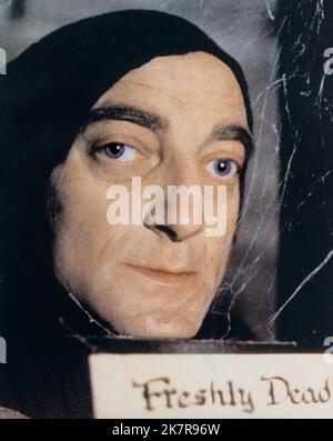 Marty Feldman Film: Young Frankenstein (USA 1974) Charaktere: Igor Regie: Mel Brooks 15 December 1974 **WARNUNG** Dieses Foto ist nur für den redaktionellen Gebrauch bestimmt und unterliegt dem Copyright von 20. CENTURY FOX und/oder des Fotografen, der von der Film- oder Produktionsfirma beauftragt wurde, und kann nur von Publikationen im Zusammenhang mit der Bewerbung des oben genannten Films reproduziert werden. Eine obligatorische Gutschrift an 20. CENTURY FOX ist erforderlich. Der Fotograf sollte auch bei Bekanntwerden des Fotos gutgeschrieben werden. Ohne schriftliche Genehmigung der Film Company kann keine kommerzielle Nutzung gewährt werden. Stockfoto