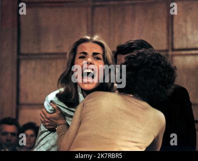 Margaux Hemingway Film Lipstick (1977) Charaktere: Chris McCormick Regie: Lamont Johnson 02. April 1976 **WARNUNG** dieses Foto ist nur für redaktionelle Zwecke bestimmt und unterliegt dem Urheberrecht von PARAMOUNT PICTURES und/oder dem Fotografen, der von der Film or Production Company beauftragt wurde. Es ist eine obligatorische Gutschrift erforderlich, um BILDER ZU ÜBERSCHNEIDEN. Der Fotograf sollte ebenfalls angerechnet werden, wenn er bekannt ist. Ohne schriftliche Genehmigung der Film Company kann keine kommerzielle Nutzung gewährt werden. Stockfoto