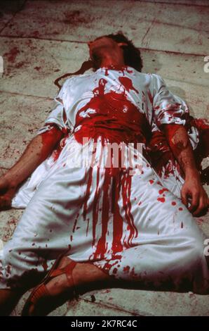 Malcolm McDowell Film Caligula (1979) Charaktere: Caligula Regie: Tinto Brass & Bob Guccione 14. August 1979 **WARNUNG** dieses Foto ist nur für redaktionelle Zwecke bestimmt und unterliegt dem Urheberrecht von PENTHOUSE und/oder dem Fotografen, der von der Film or Production Company zugewiesen wurde. Eine obligatorische Gutschrift für DAS PENTHOUSE ist erforderlich. Der Fotograf sollte ebenfalls angerechnet werden, wenn er bekannt ist. Ohne schriftliche Genehmigung der Film Company kann keine kommerzielle Nutzung gewährt werden. Stockfoto