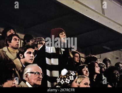 Ali MacGraw Film Love Story (USA 1970) Charaktere: Jennifer Cavalleri Regie: Arthur Hiller 16. Dezember 1970 **WARNUNG** dieses Foto ist nur für redaktionelle Zwecke bestimmt und unterliegt dem Urheberrecht von PARAMOUNT und/oder dem Fotografen, der von der Film- oder Produktionsgesellschaft beauftragt wurde. Es kann nur durch Veröffentlichungen in Verbindung mit der Werbung für den obigen Film reproduziert werden. Es ist eine obligatorische Gutschrift bis ÜBERGEORDNETEN BETRAG erforderlich. Der Fotograf sollte ebenfalls angerechnet werden, wenn er bekannt ist. Ohne schriftliche Genehmigung der Film Company kann keine kommerzielle Nutzung gewährt werden. Stockfoto