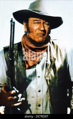 John Wayne Film: Chisum (1970) Charaktere: John Simpson Chisum Regie: Andrew V. McLaglen 24 June 1970 **WARNUNG** Dieses Foto ist nur für redaktionelle Zwecke bestimmt und unterliegt dem Copyright von WARNER BROS und/oder des Fotografen, der von der Film- oder Produktionsfirma beauftragt wurde, und kann nur durch Publikationen im Zusammenhang mit der Bewerbung des oben genannten Films reproduziert werden. Eine obligatorische Gutschrift an WARNER BROS ist erforderlich. Der Fotograf sollte auch bei Bekanntwerden des Fotos gutgeschrieben werden. Ohne schriftliche Genehmigung der Film Company kann keine kommerzielle Nutzung gewährt werden. Stockfoto