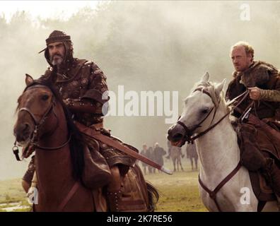 Sean Connery & Nicol Williamson Film: Robin und Marian (USA 1976) Charaktere: Robin Hood, Little John Regie: Richard Lester 11 March 1976 **WARNUNG** Dieses Foto ist nur für den redaktionellen Gebrauch bestimmt und unterliegt dem Copyright von COLUMBIA PICTURES und/oder des Fotografen, der von der Film- oder Produktionsfirma beauftragt wurde und darf nur von Publikationen im Zusammenhang mit der Bewerbung des oben genannten Films reproduziert werden. Eine obligatorische Gutschrift für COLUMBIA PICTURES ist erforderlich. Der Fotograf sollte auch bei Bekanntwerden des Fotos gutgeschrieben werden. Ohne schriftliche Genehmigung der Film Company kann keine kommerzielle Nutzung gewährt werden. Stockfoto