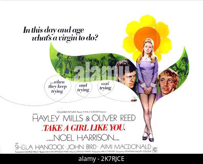 Oliver Reed & Hayley Mills Poster Film: Take A Girl Like You (1979) Charaktere: Patrick Standish, Jenny Bunn Regie: Jonathan Miller 16 December 1970 **WARNUNG** Dieses Foto ist nur für redaktionelle Zwecke bestimmt und unterliegt dem Copyright von COLUMBIA PICTURES und/oder des Fotografen, der von der Film- oder Produktionsfirma beauftragt wurde und darf nur von Publikationen im Zusammenhang mit der Bewerbung des oben genannten Films reproduziert werden. Eine obligatorische Gutschrift für COLUMBIA PICTURES ist erforderlich. Der Fotograf sollte auch bei Bekanntwerden des Fotos gutgeschrieben werden. Ohne schriftliche Genehmigung der Film Company kann keine kommerzielle Nutzung gewährt werden Stockfoto